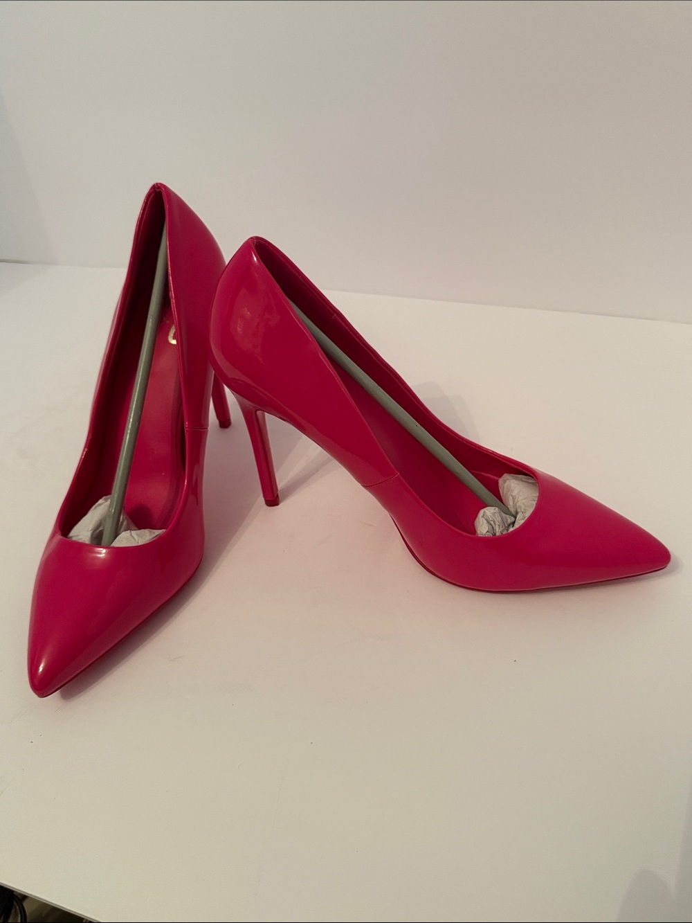 Mix No. 6 Women's Pointed Patent Pumps in Bright Pink